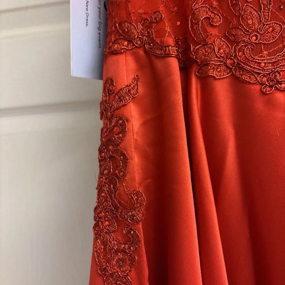 NWT Red Beaded Satin Lace Off Shoulder Ball Gown. White By Soieblu. Formal. Sz L - Picture 11 of 15